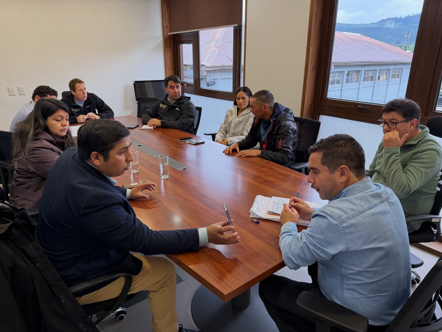 Reunión sobre el futuro del atletismo en Cunco