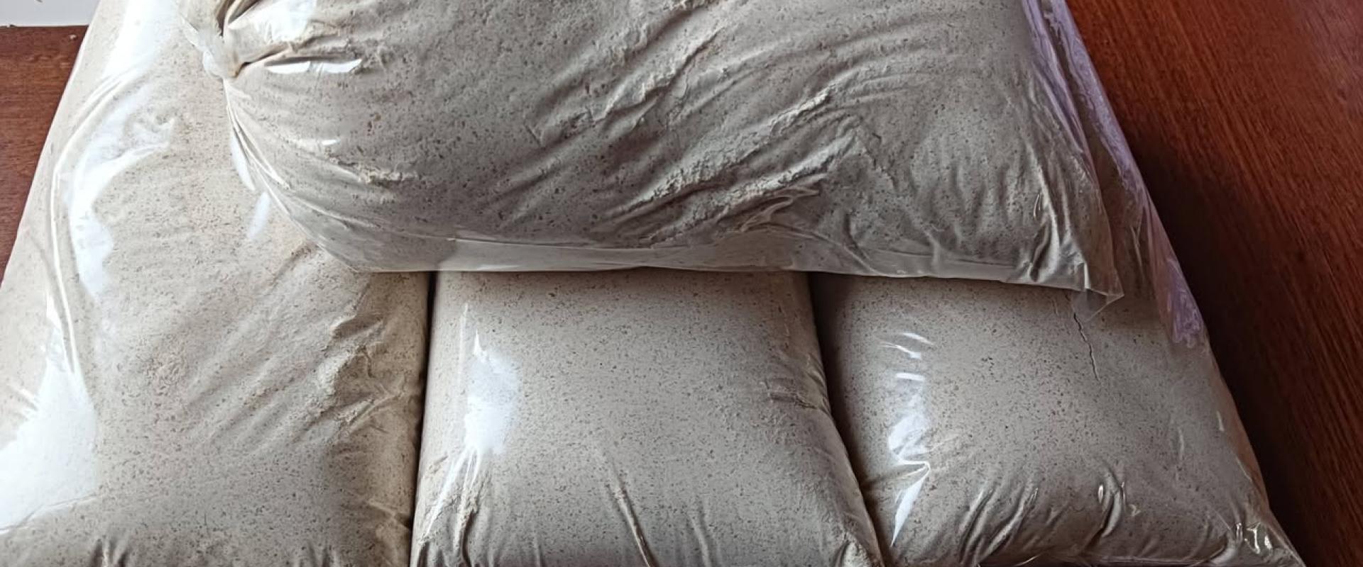 Harina tostada y mermelada de mosqueta