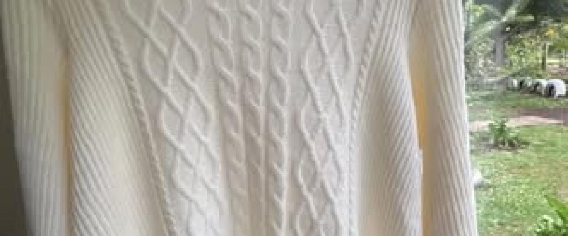 Suéter tejido blanco talla M/L