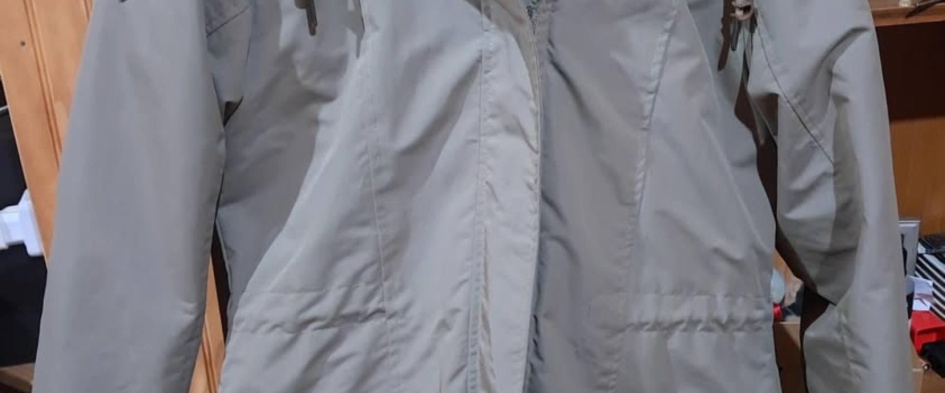 Casaca Latitude mujer talla M y Casaca mujer talla L