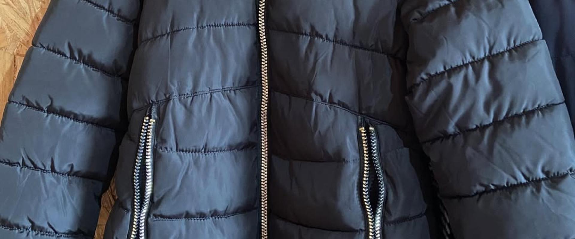 Chaqueta acolchada negra talla 12