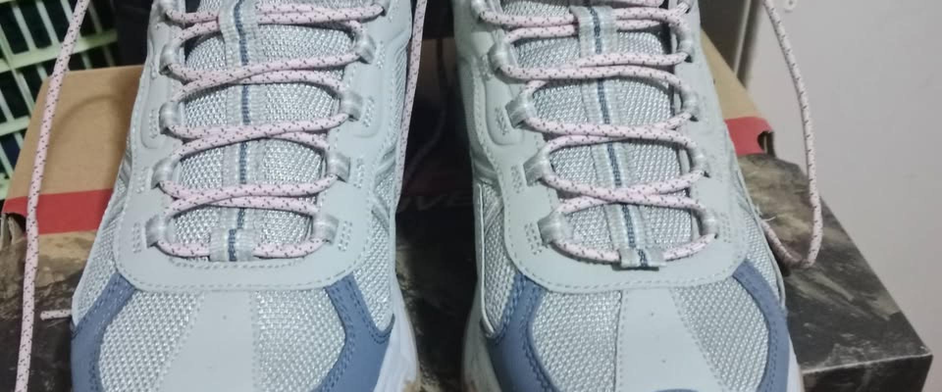 Zapatillas y zapatos de mujer y niños