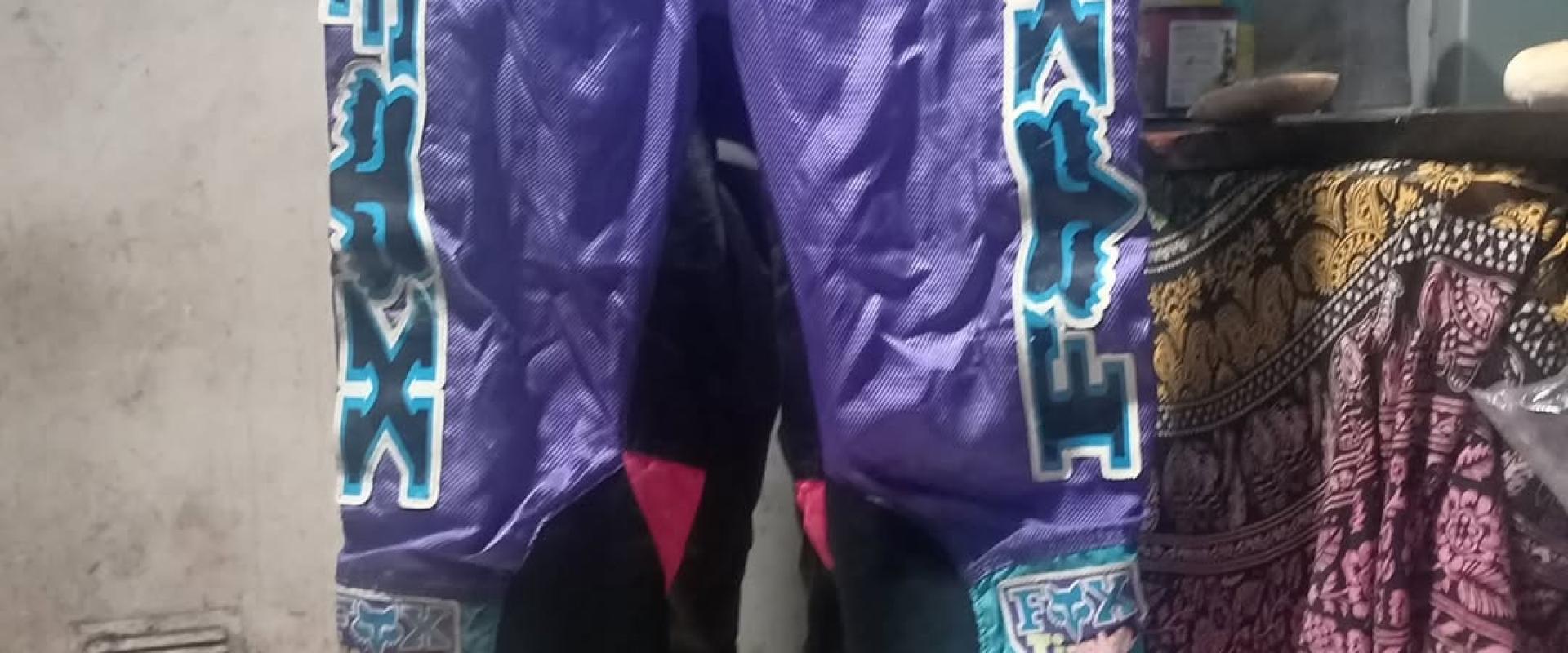 Pantalones ajustables