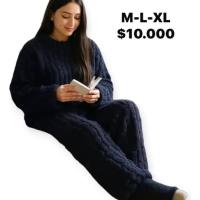 Conjunto de ropa blanca talla S-M