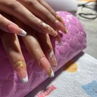 Servicio de Manicure y Pedicure para el Día de las Madres