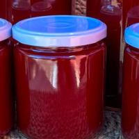 Harina tostada y mermelada de mosqueta