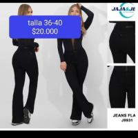 Jeans elasticados tiro alto push up talla 36