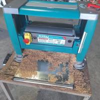 Cepilladora eléctrica Total 1500W TTKP15001