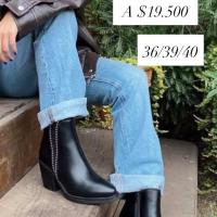 Botines negros con hebilla tallas 36 y 40
