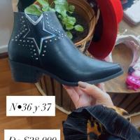 Botines negros con hebilla tallas 36 y 40