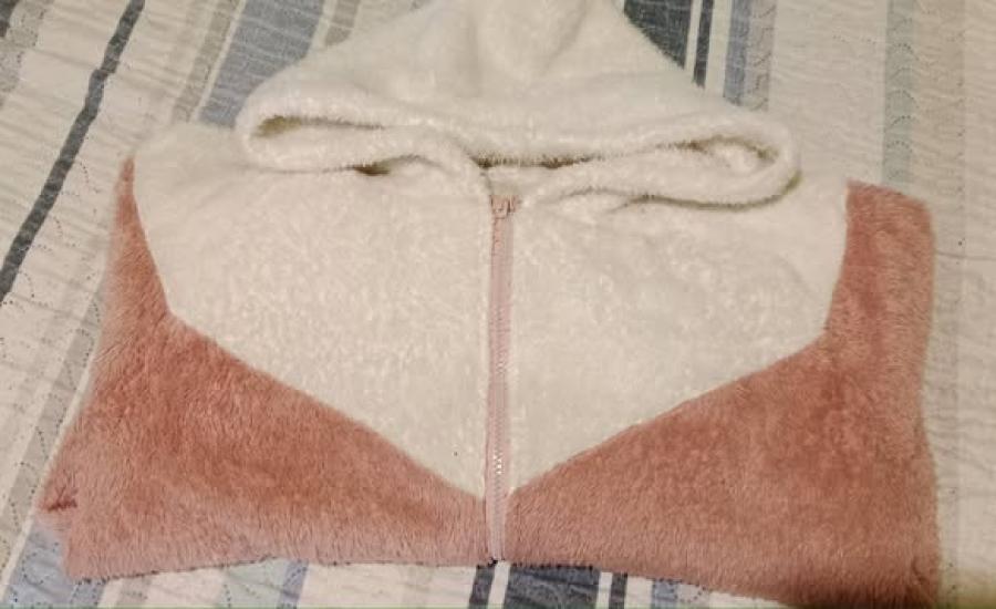 Polerón con capucha talla L-XL