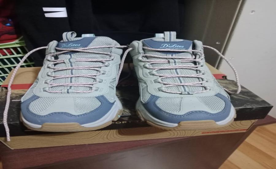 Zapatillas y zapatos de mujer y niños