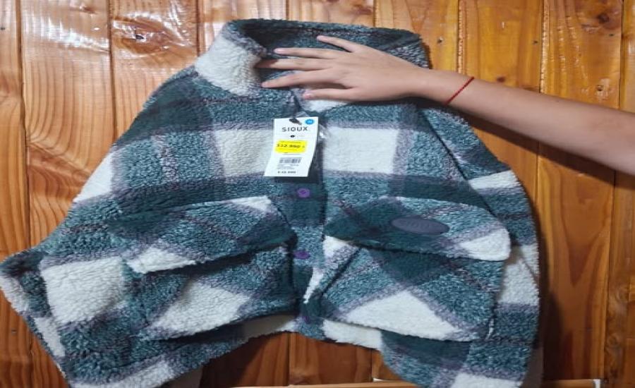Chaqueta tipo crop talla M