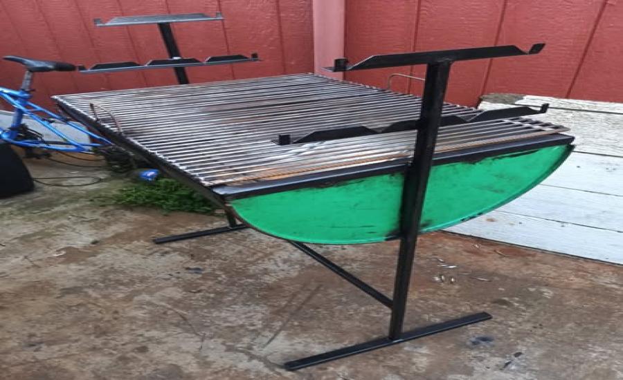 Pancho con parrilla, Galletero Stanley 4.5L y Extensión 20m
